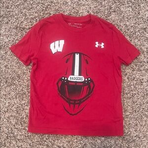 Under Armour Wisconsin Badgers shirt